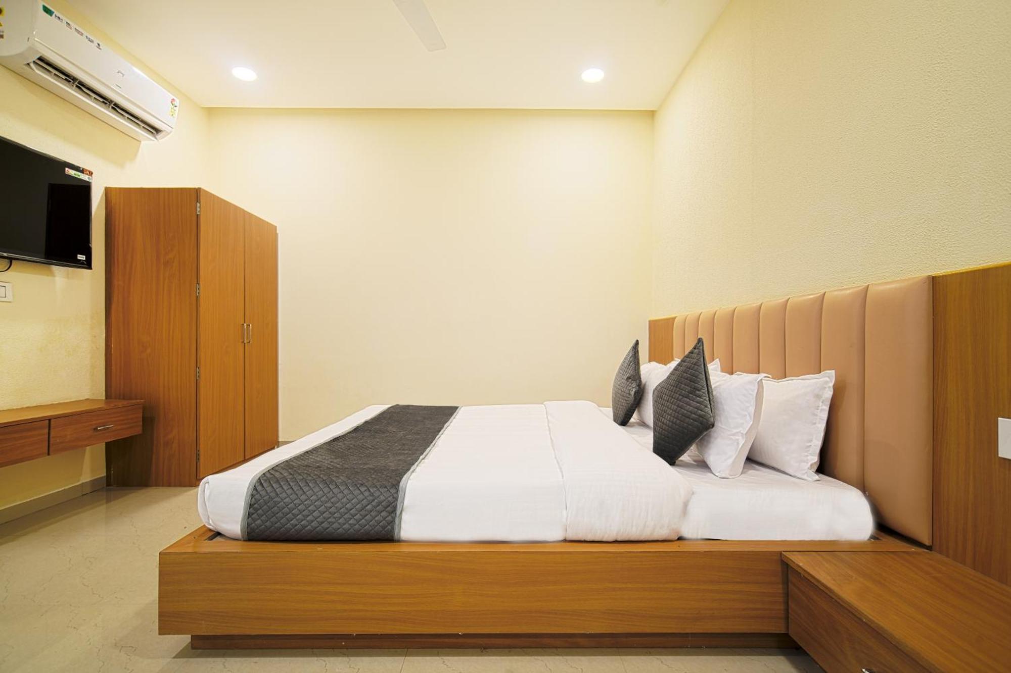 Hotel Shivlok Udždžain Pokoj fotografie